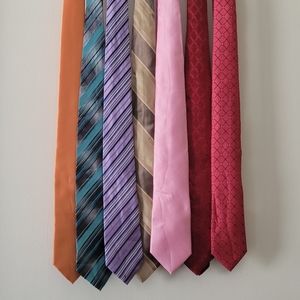 Corbatas usadas muy cuidadas, diferentes colores.